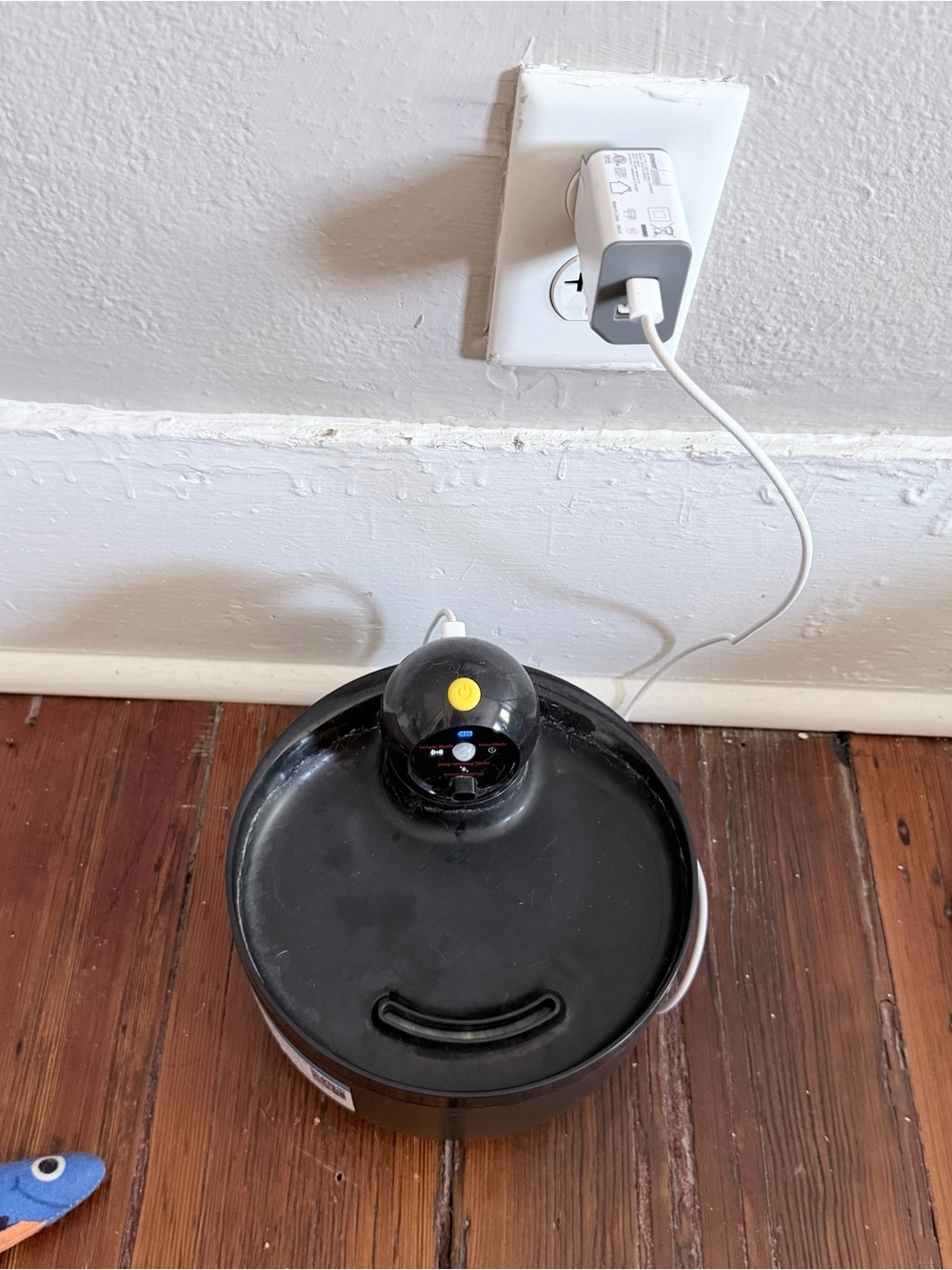 Automatic Pet Water Fountain – Motion Sensor & Rechargeable – $25 OBO